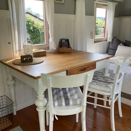 Bei Uns Im Allgaeu - Gaestewagen Hoimelig Mit Solardusche * Бад-Вурцах